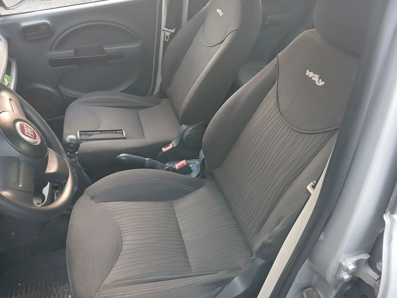 Fiat Uno WAY Celeb. 1.0 EVO Fire Flex 8V 5P 2012 - Foto 5
