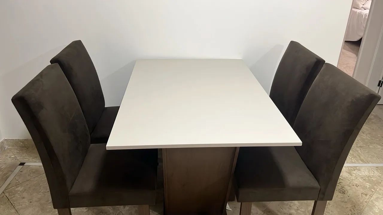 Mesa com 4 cadeiras - Foto 4