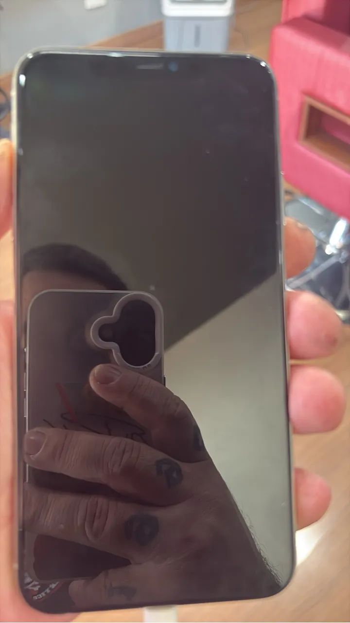 iPhone 11 Pro Max 256 GB - Foto 2