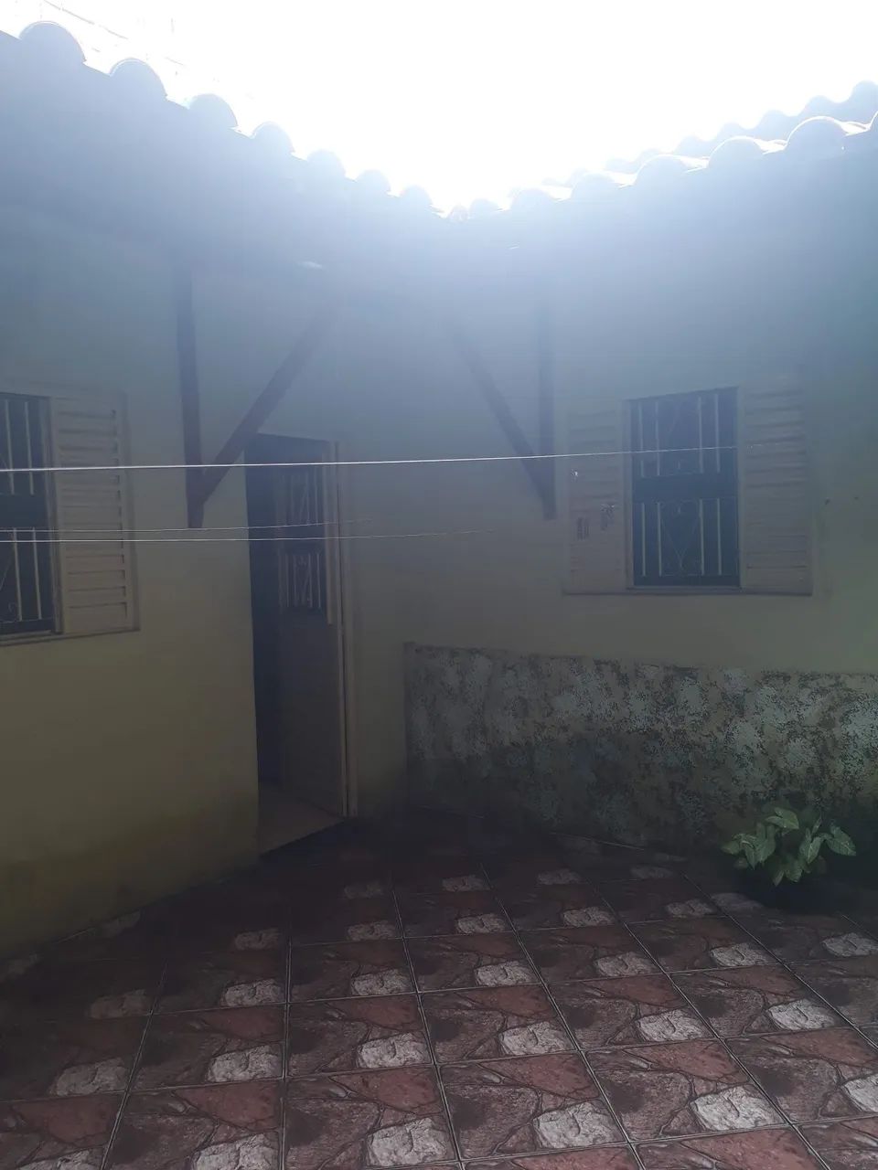 Aluga-se casa 