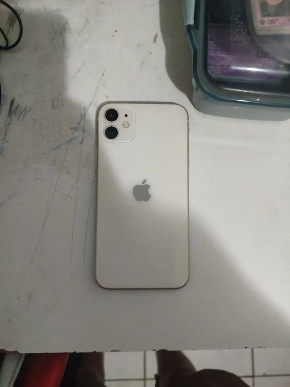 iPhone 11 quebrado com a bateria estufada - Foto 2