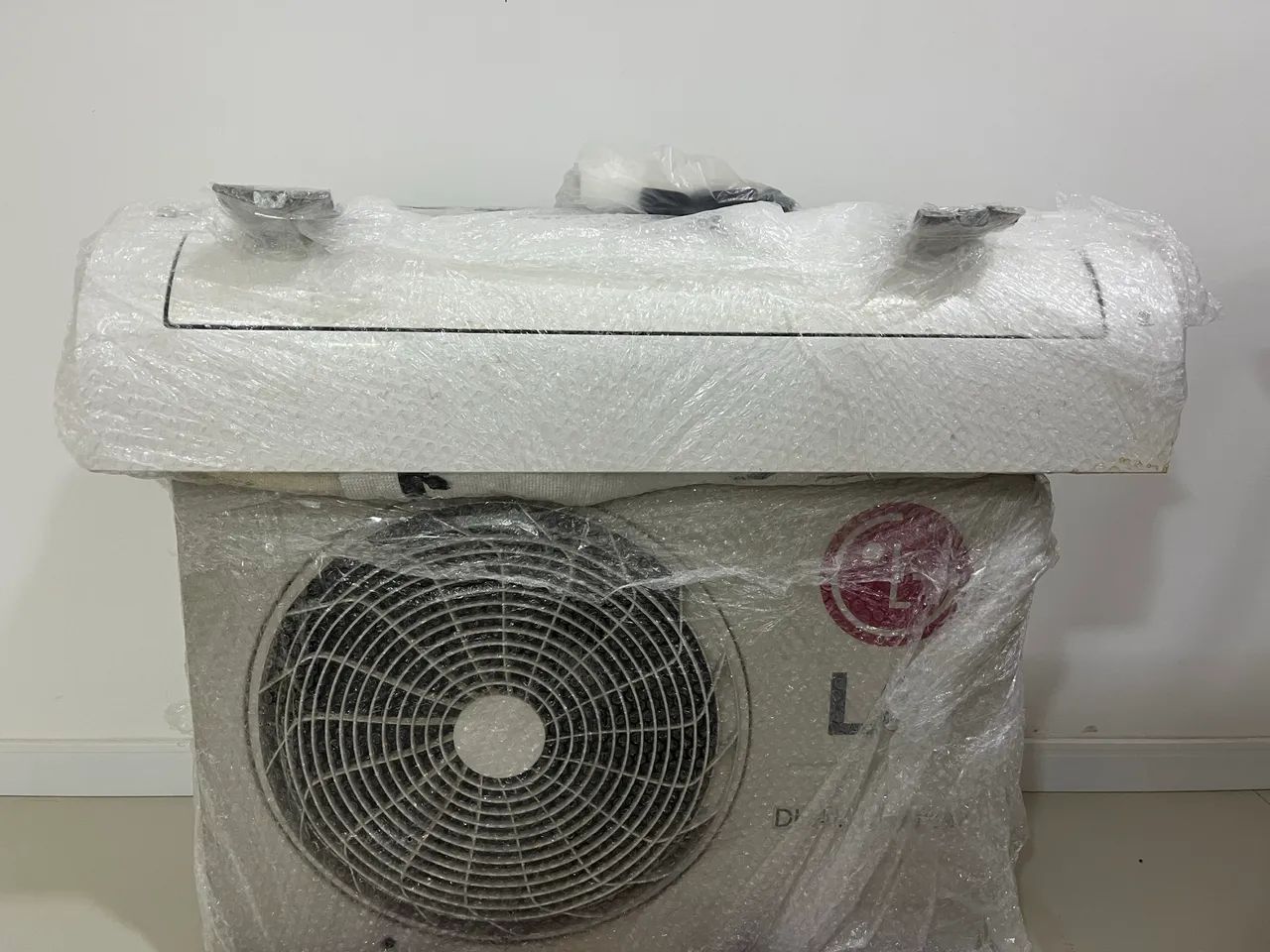 Vendo Ar Condicionado Split LG inverter USADO - Foto 2