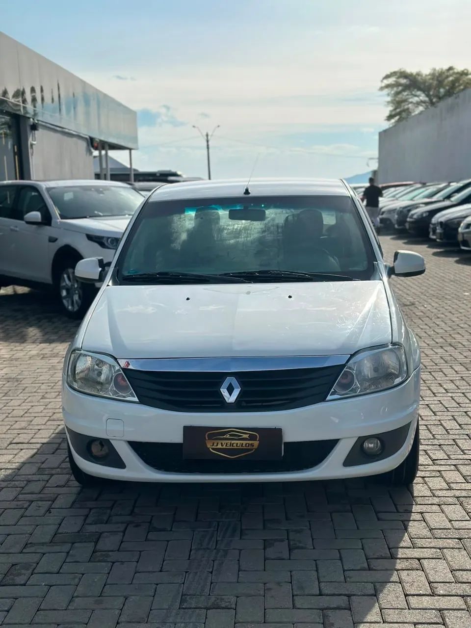 Renault Logan Expression Hi-flex 1.6 8V 4P 2012 - Foto 2
