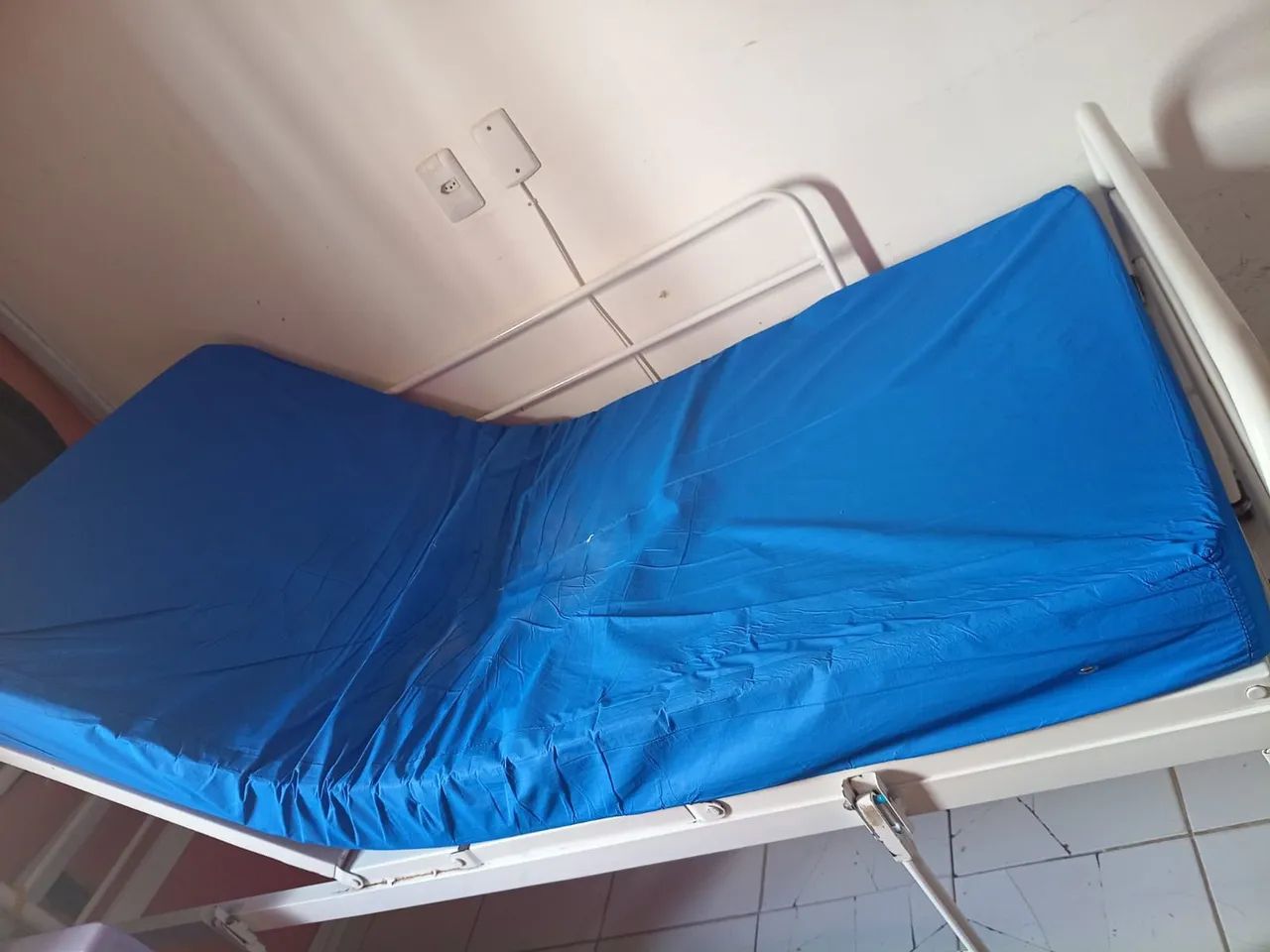 Cama hospitalar 