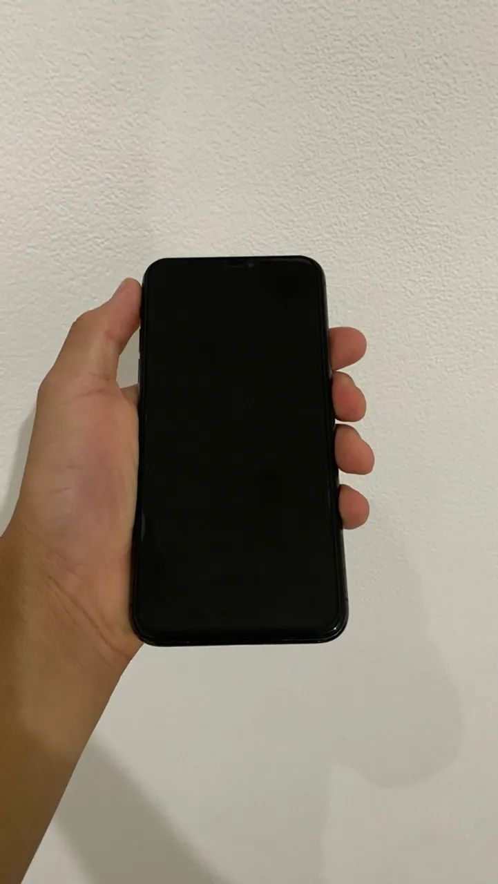 iPhone 11 Pro Max muito bem cuidado !! - Foto 2