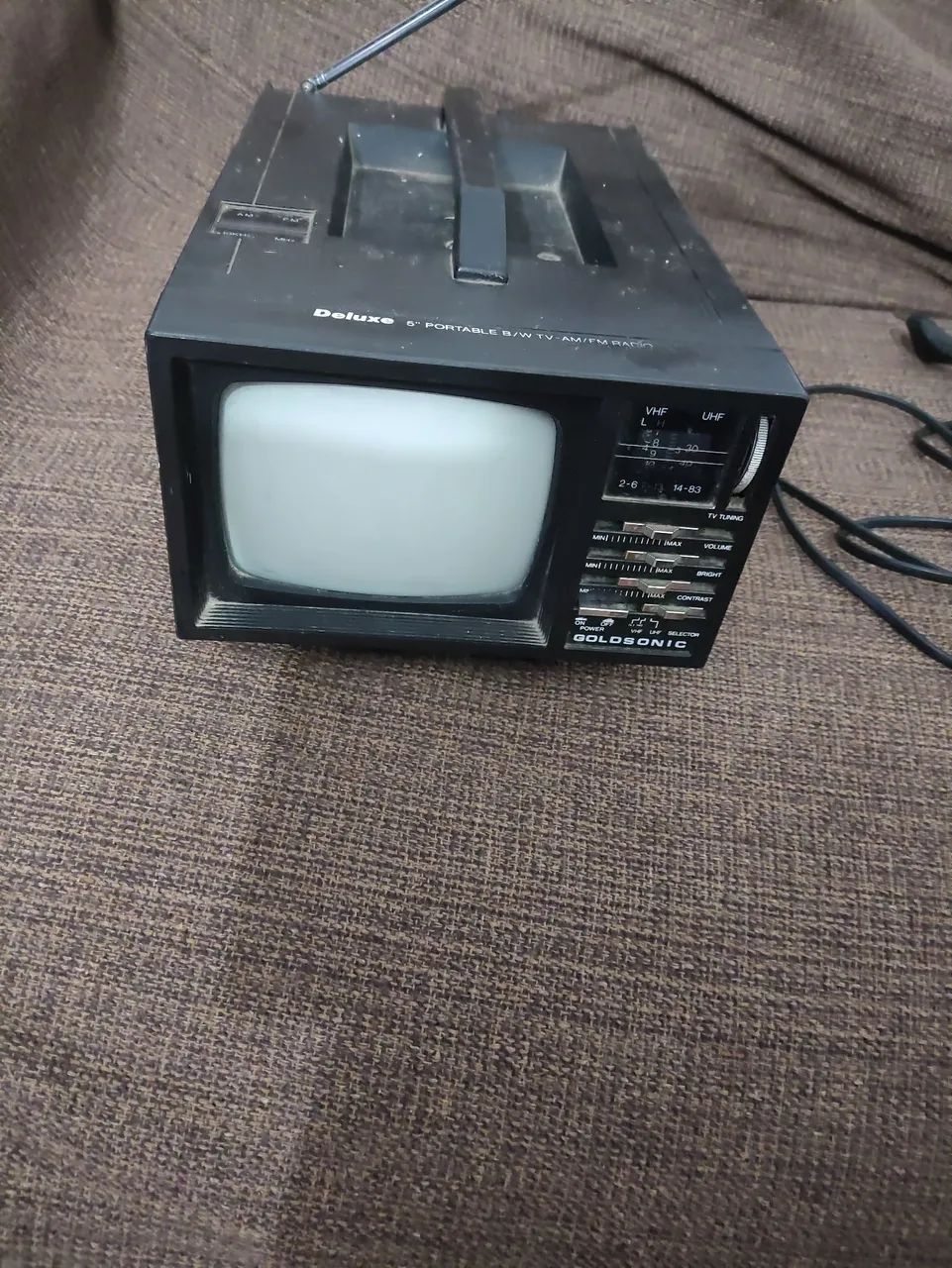 Mini tv antiga com rádio am e fm - Foto 3