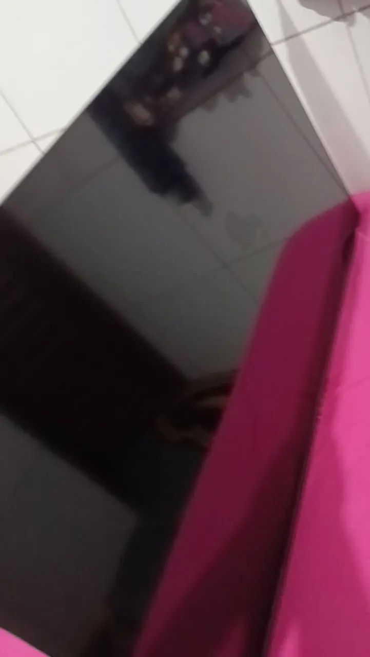 Vende se tv TCL semi nova  - Foto 3