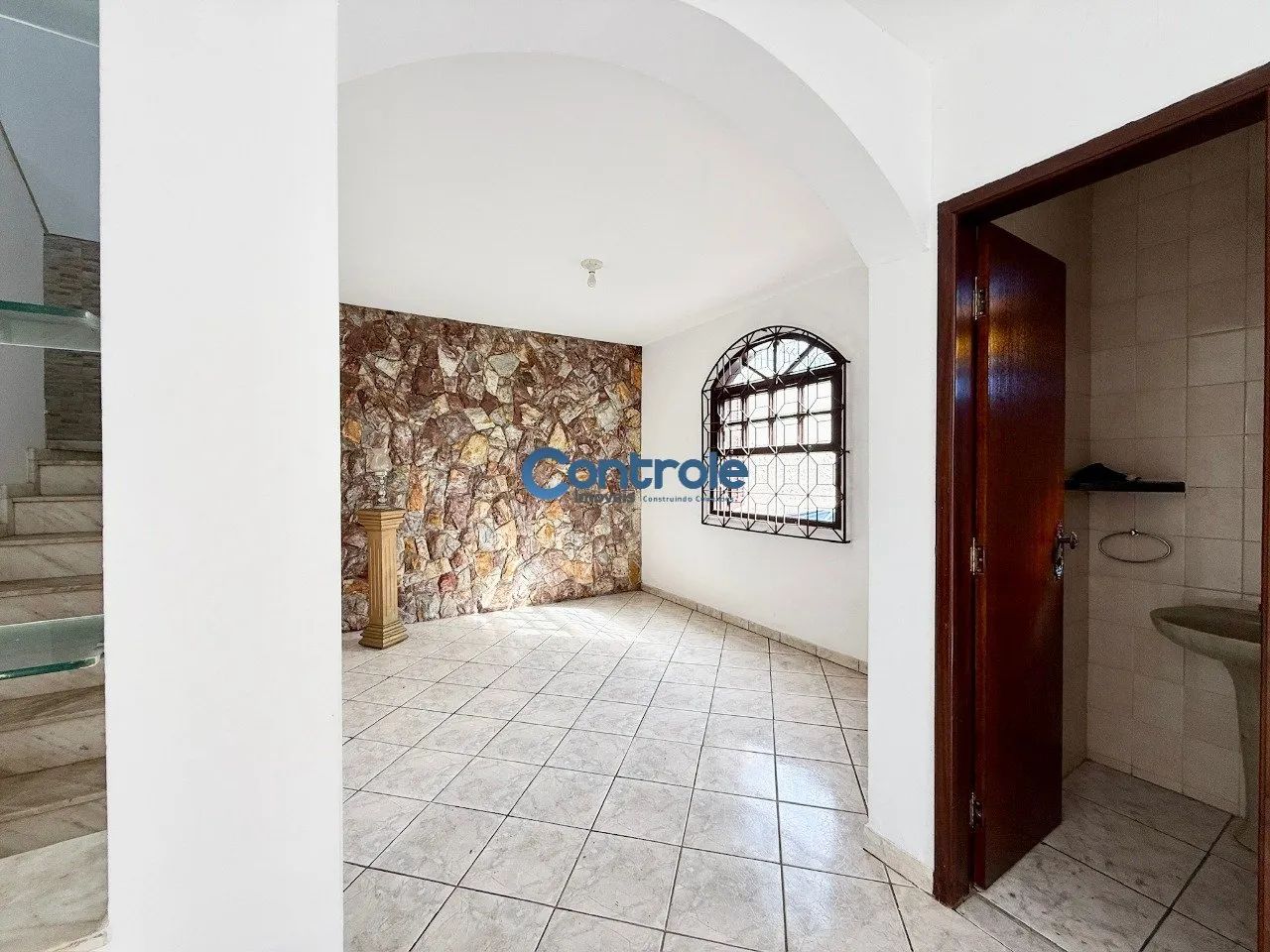 Casa com 05 dormitórios em Barreiros/SC! - Foto 5