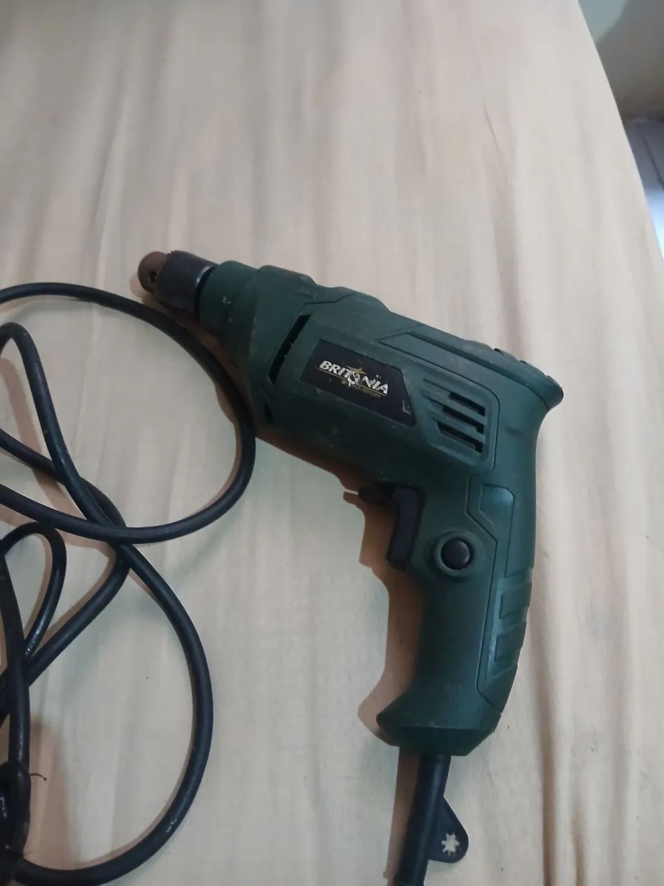 Vendo 150,00 furadeira  - Foto 2