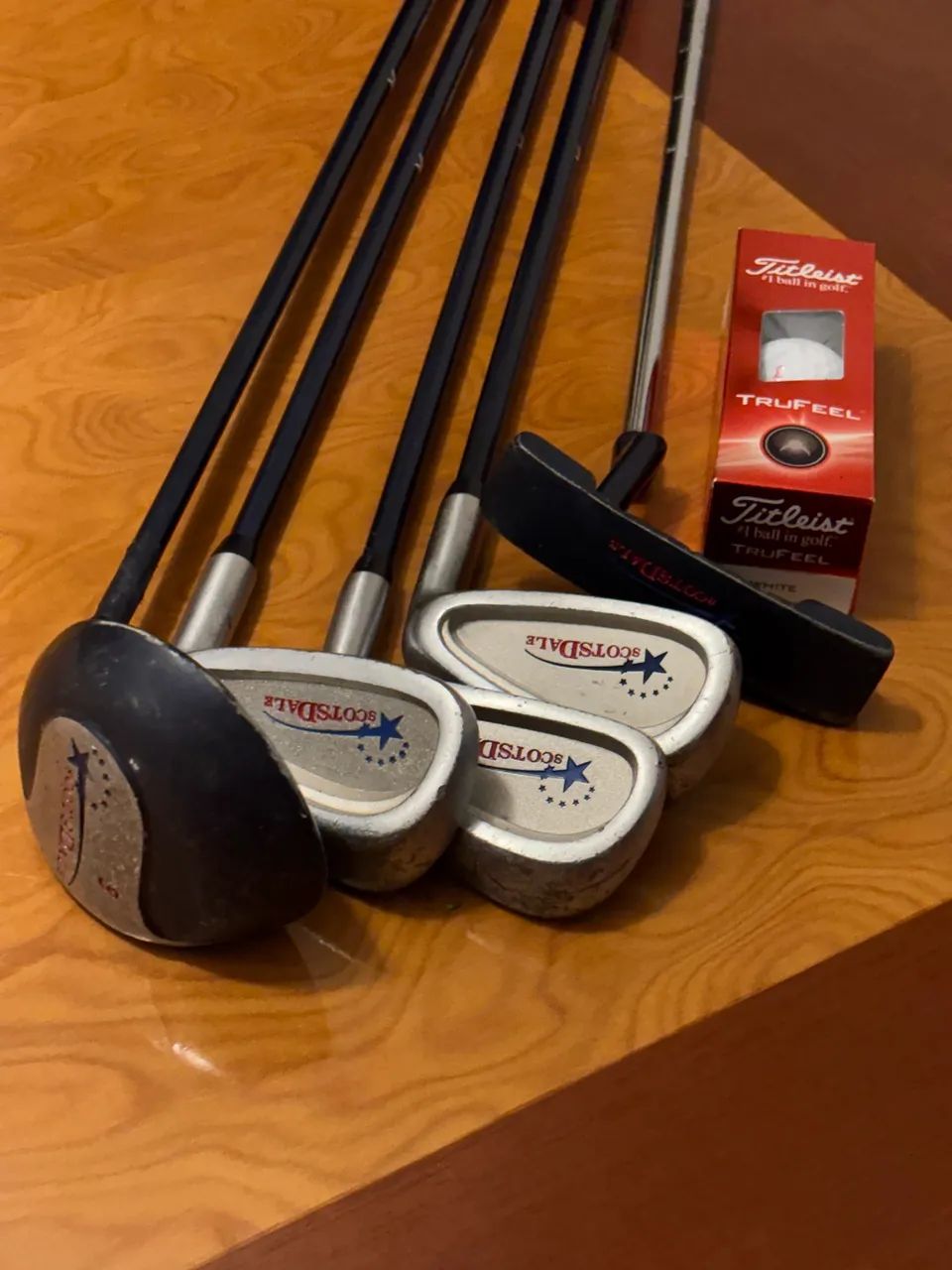 Kit Tacos de Golfe infantil com bolsa, luvas e bolas - Foto 4