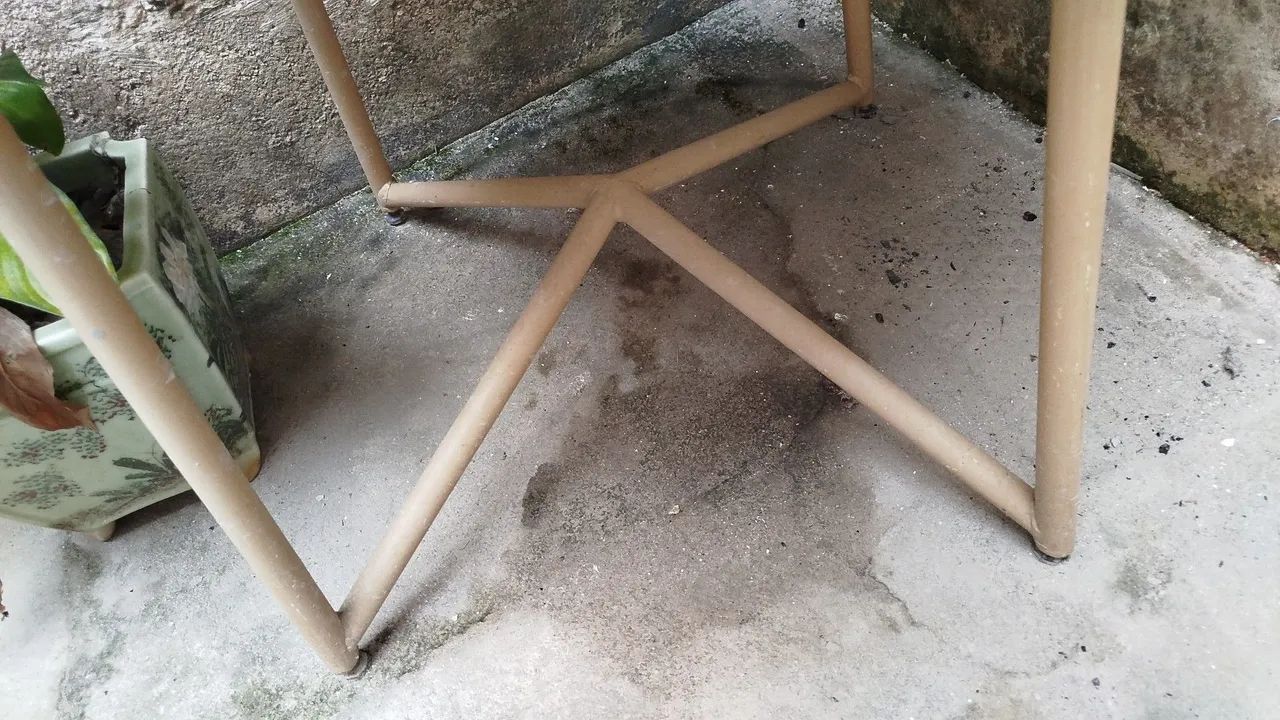 Mesa redonda com tampo de granito  - Foto 4