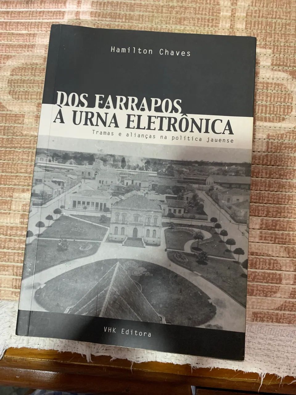 Livro político  - Foto 2