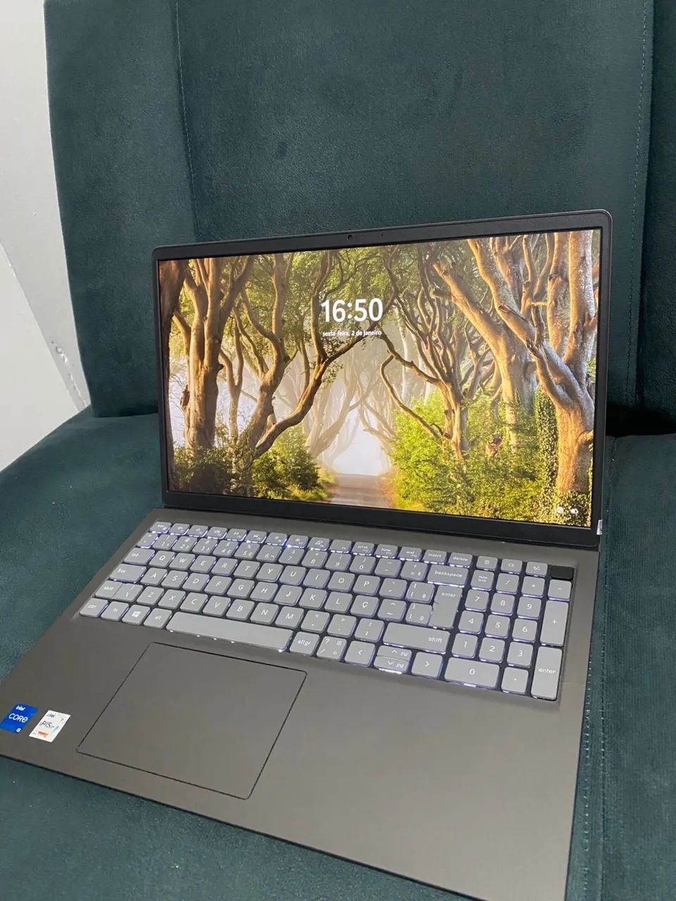 DELL 11世代 Core i5 メモ16GB NVMe SSD 256GB Notebook Dell, Intel Core i5 11ª geracao SSD NVMe 256gb, 16gb ram