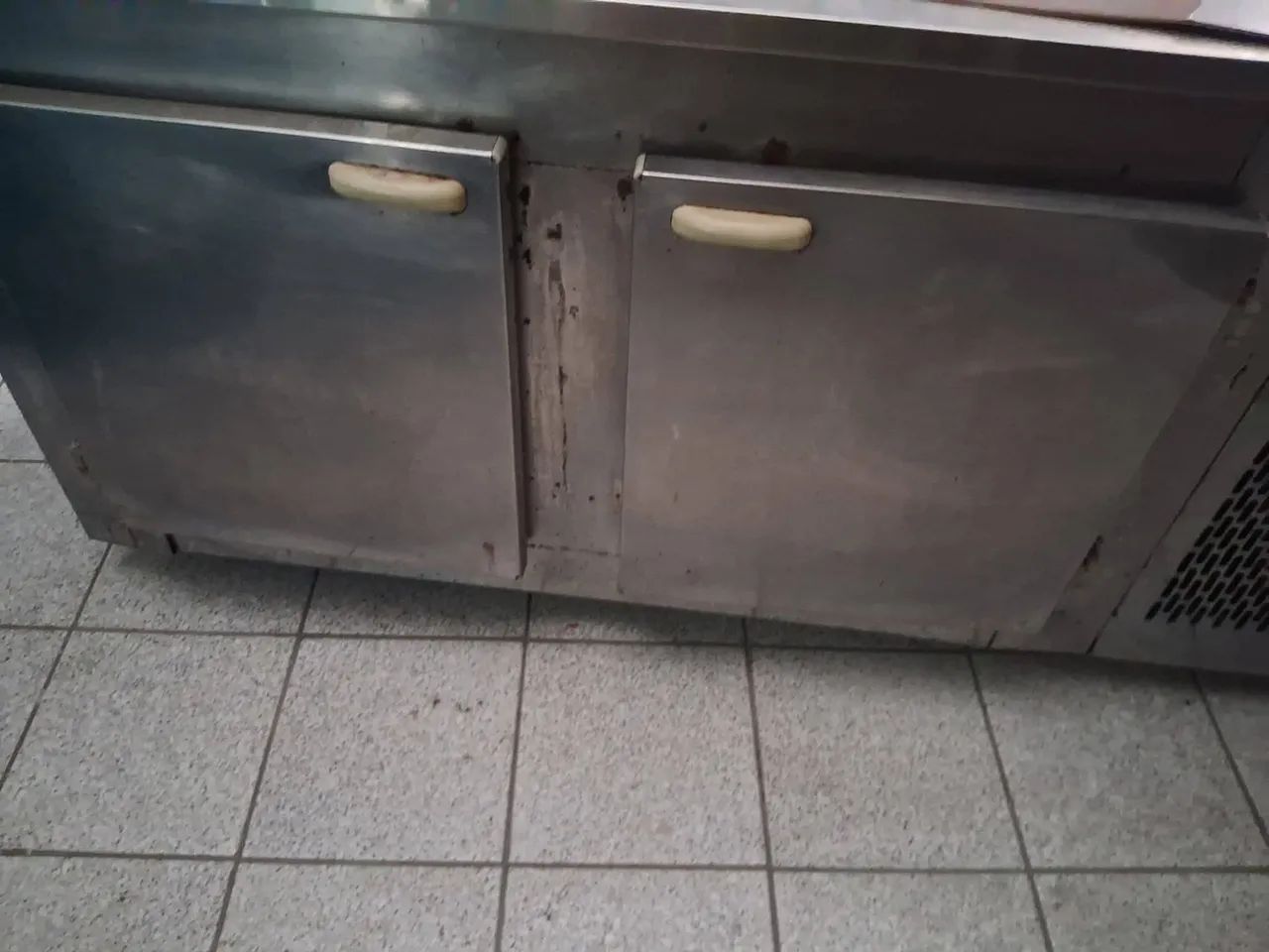 Vendo Balcão refrigerado horizontal inox  - Foto 2
