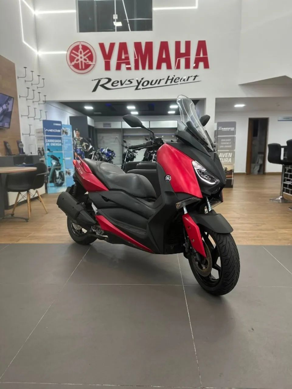XMAX 250 REVISADA E COM GARANTIA 