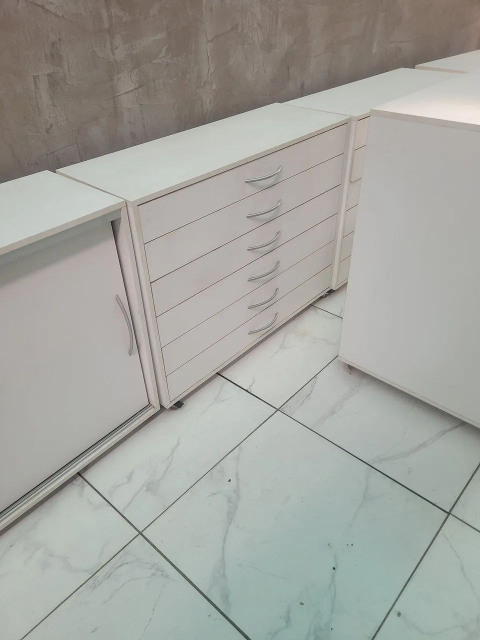 11 Moveis com gavetas e rodinhas 