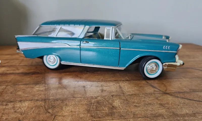 Chevrolet Nomad 1957 Verde - Maisto 1/18 - Foto 2