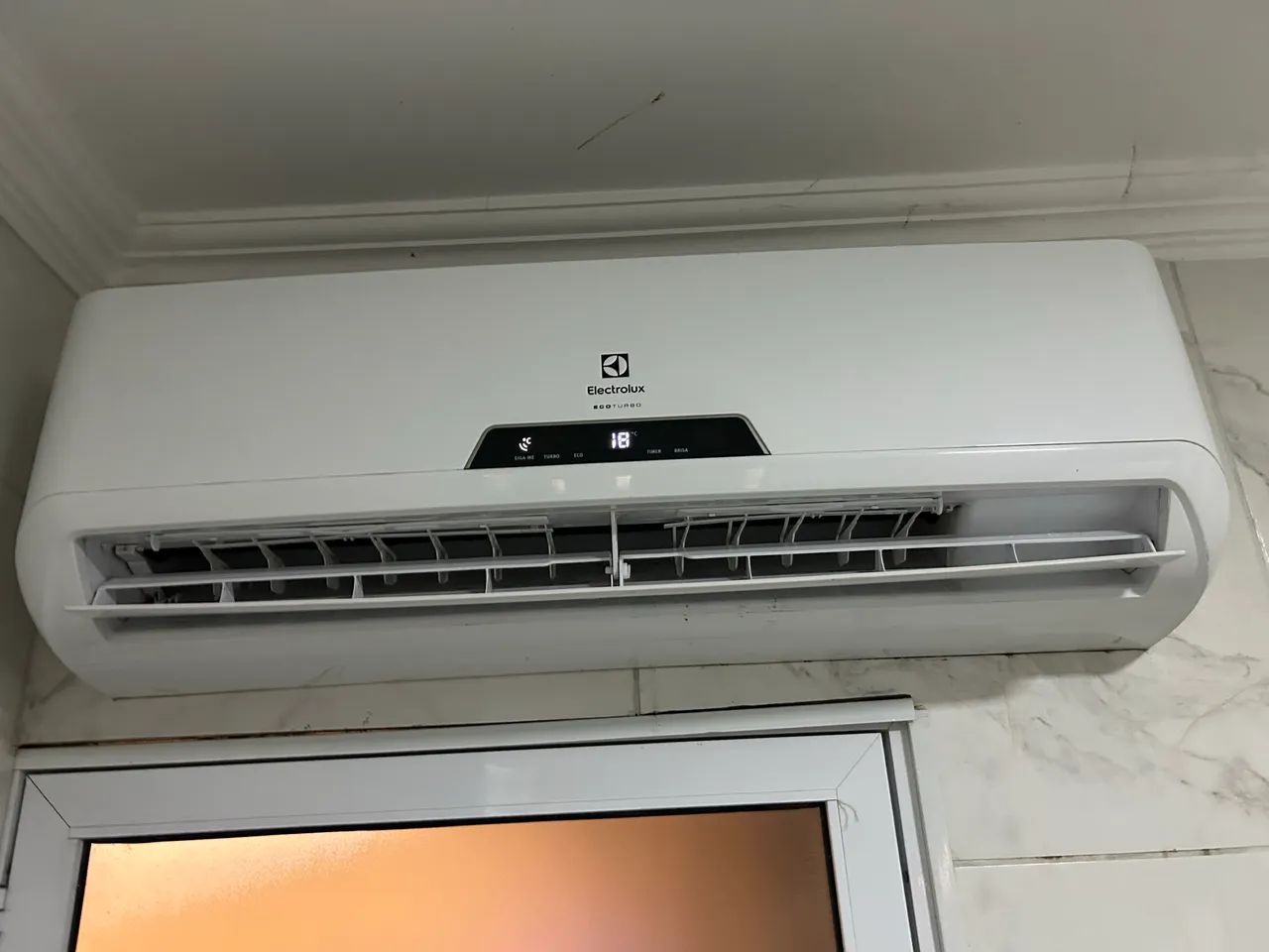 AR CONDICIONADO SPLIT 18 MIL BTUS-PERFEITO ESTADO - Foto 2