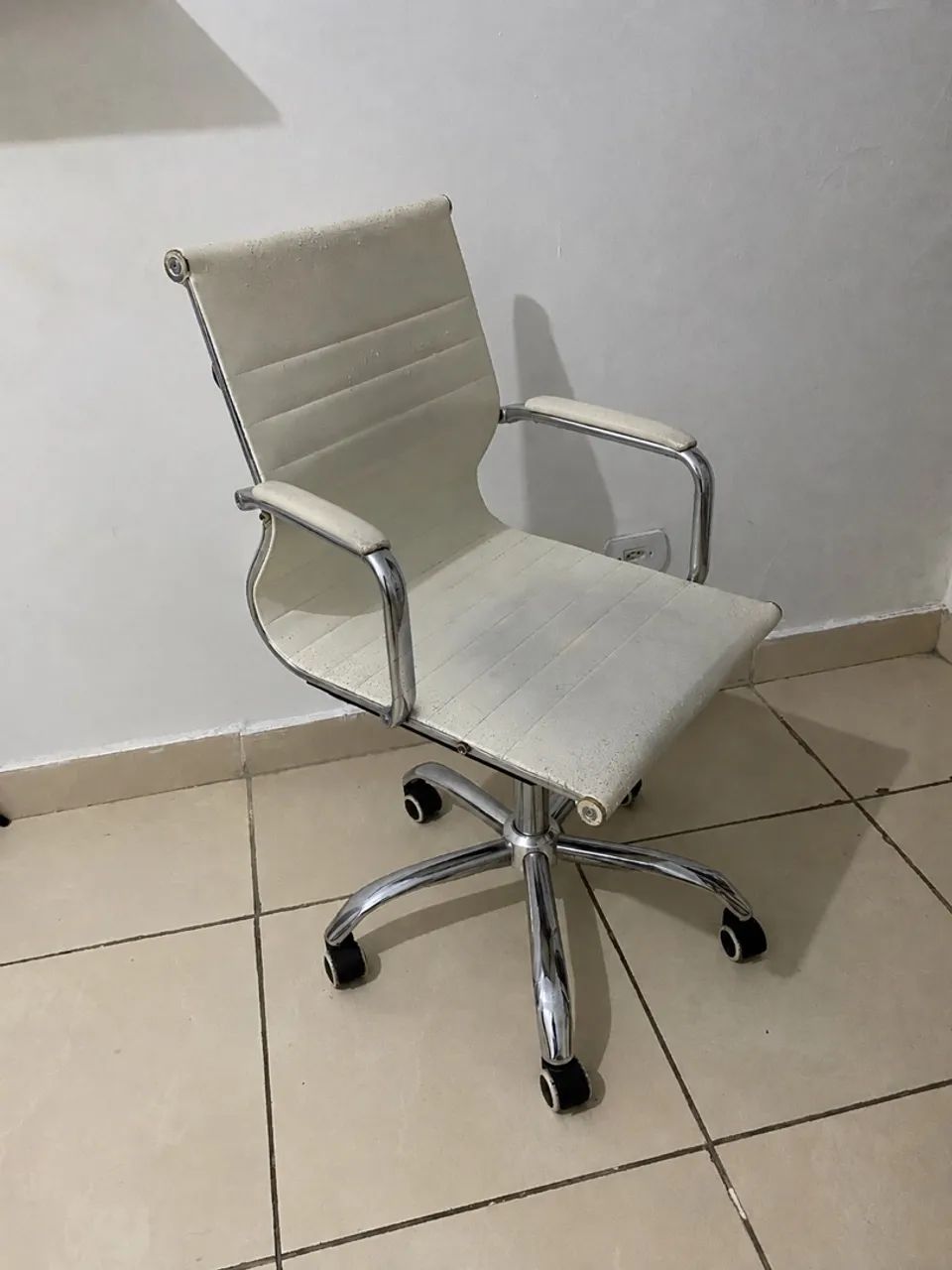 CADEIRA DE ESCRITÓRIO 