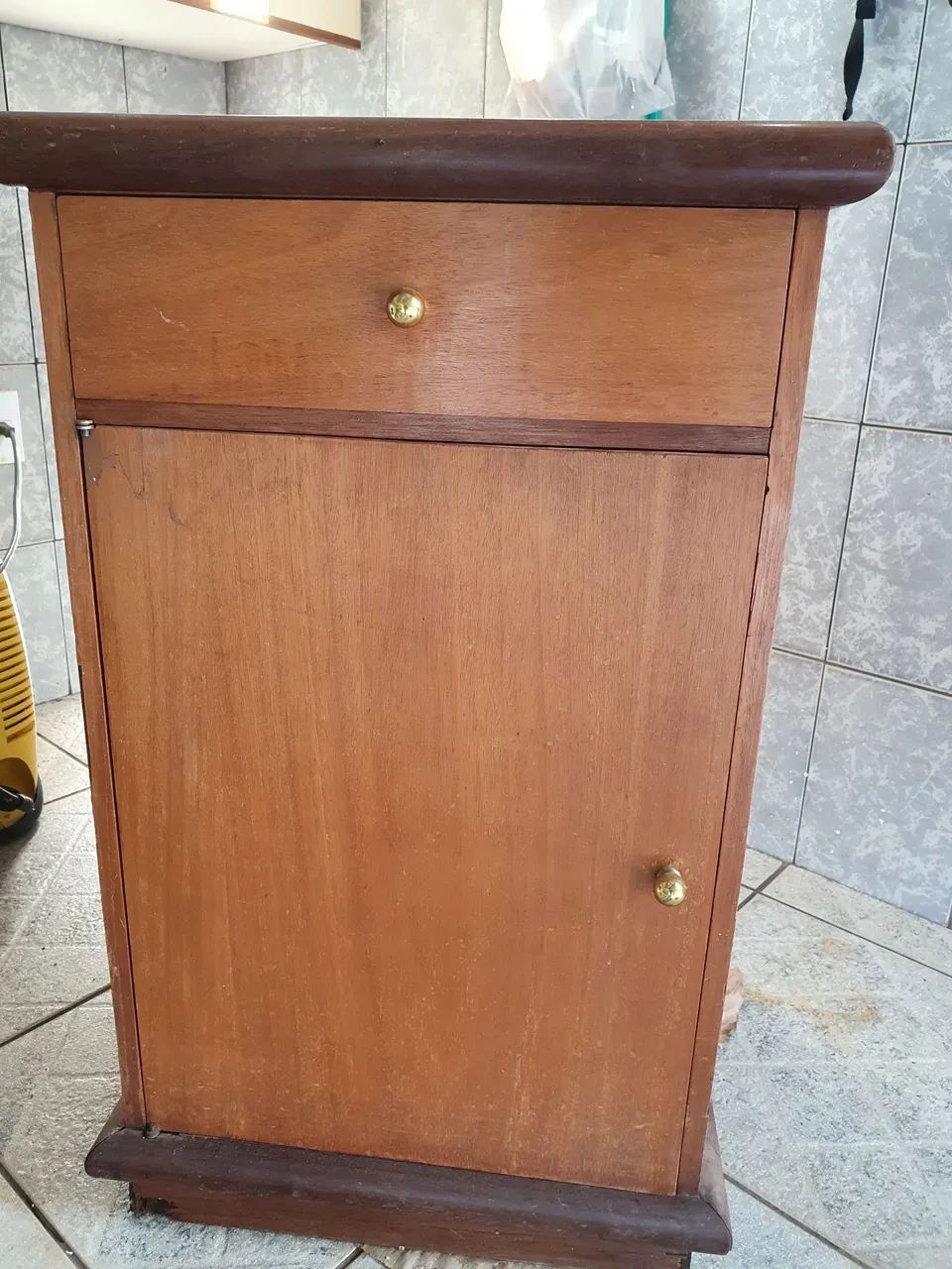 Nightstand65570169147522120
