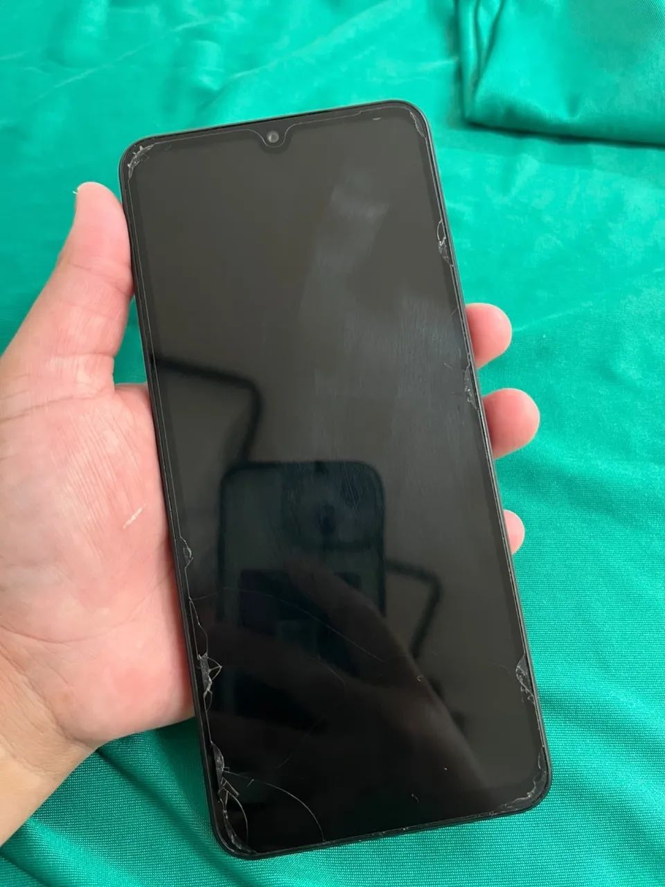 Vende-se um celular PocoC 71