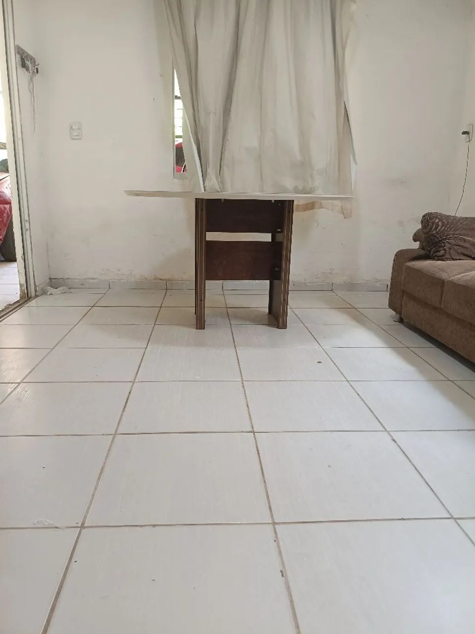 Mesa de jantar com tampo de vidro - Foto 4