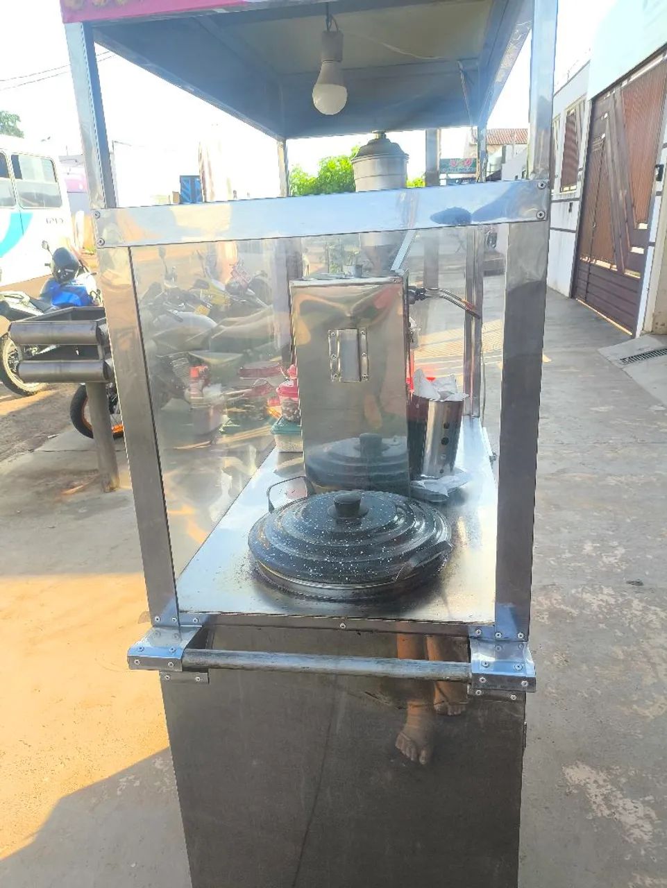 Vendo carrinho de churros ótima condições  - Foto 2