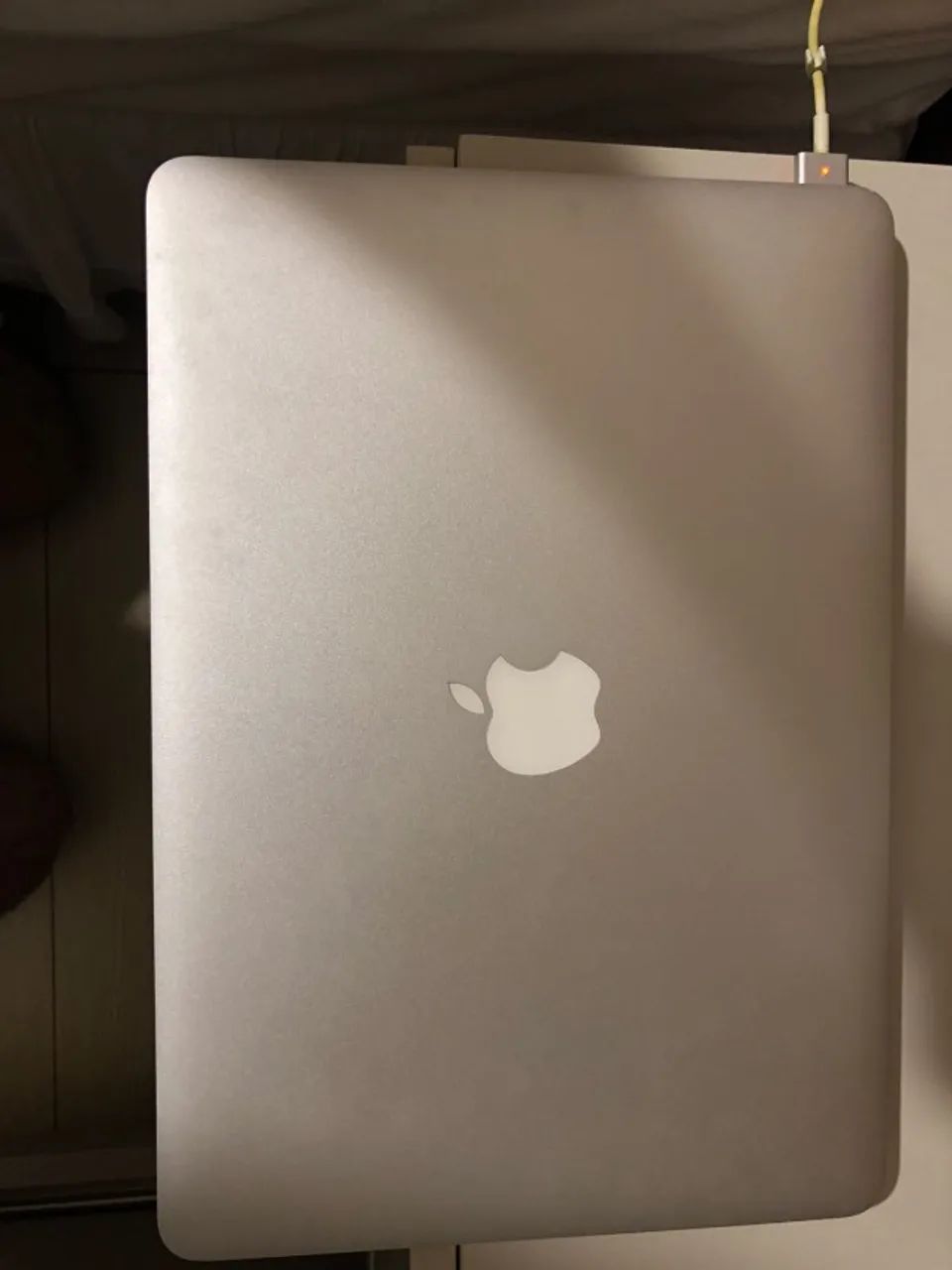 MacBook semi novo