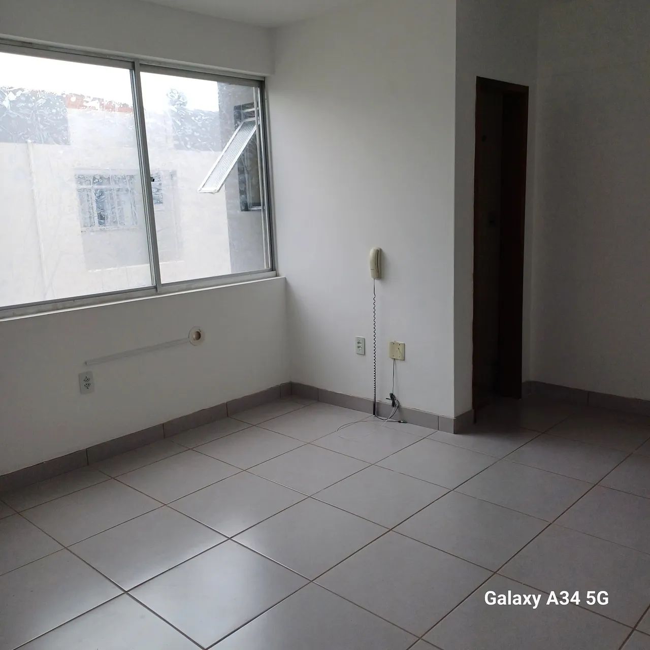 VENDO SALA COMERCIAL  - Foto 3
