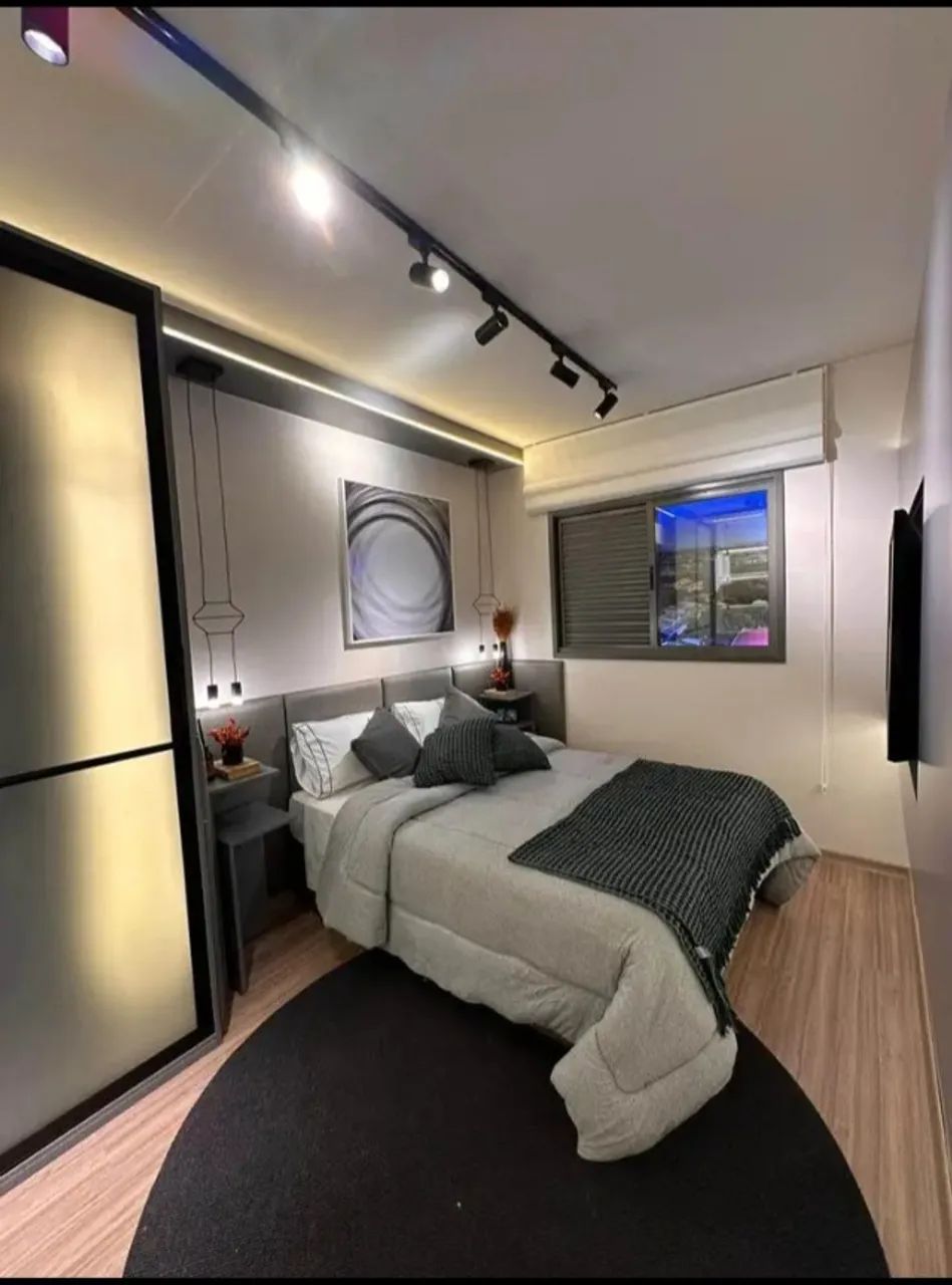 Casa com dois quartos arejada e tranquila