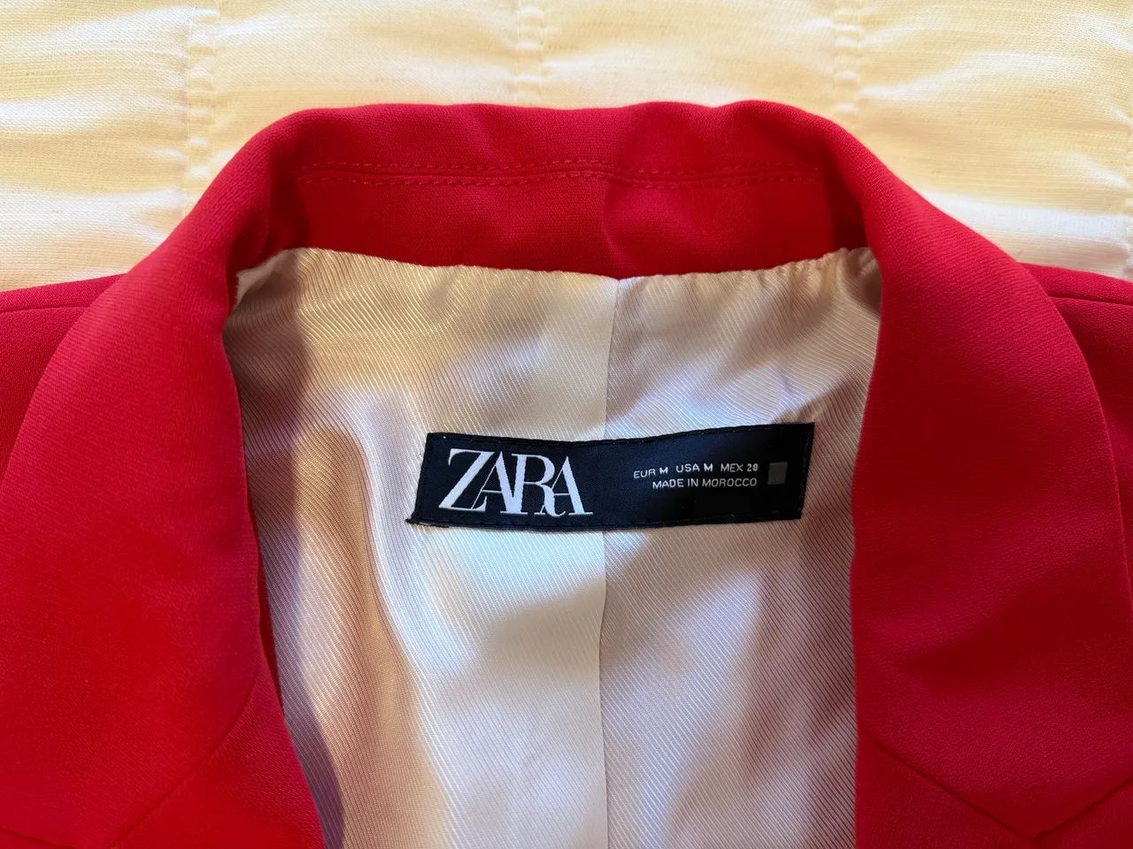 Blazer Vermelho Zara - Foto 4