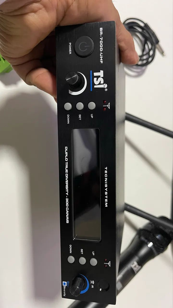 MICROFONE de 1500 por 700,00 - Foto 3