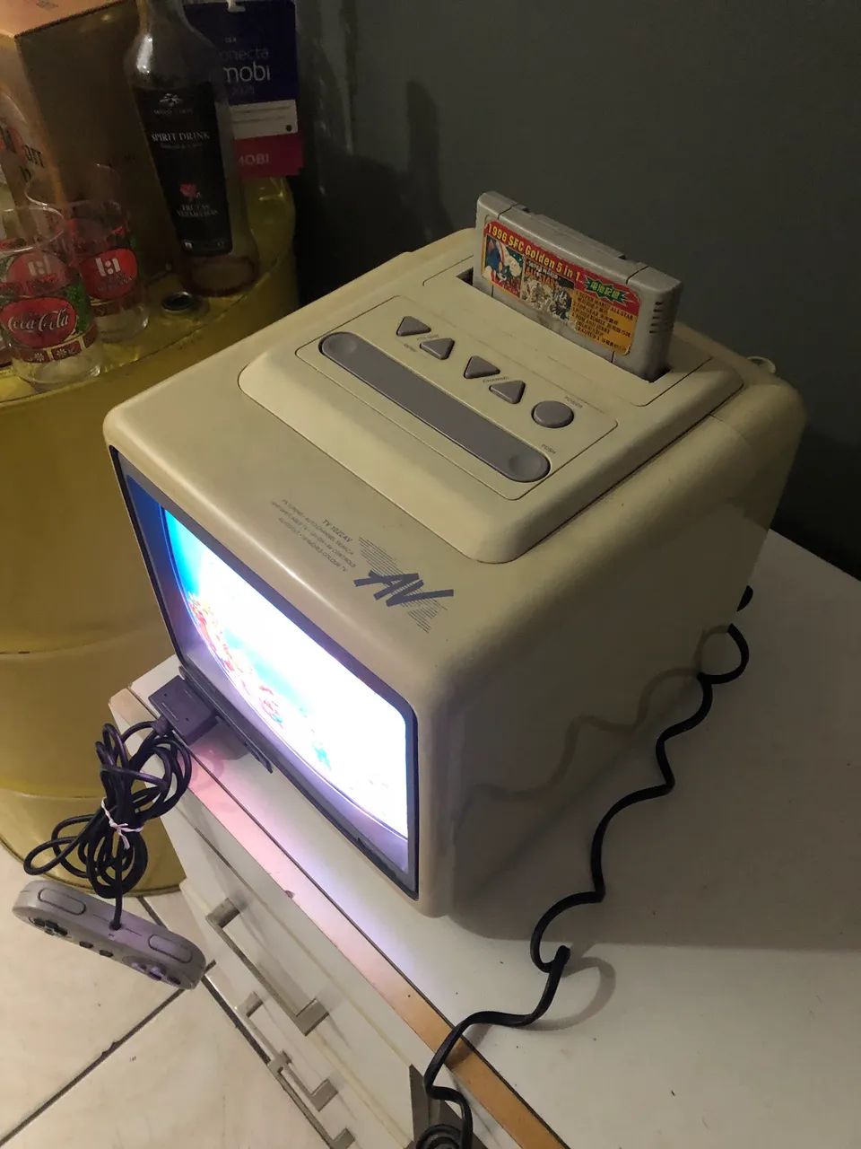 Tv Semp 10 polegadas com Super Nintendo embutido