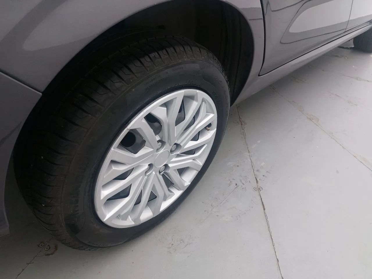 Fiat Cronos DRIVE 1.3 8V Flex, foto 14 de 18