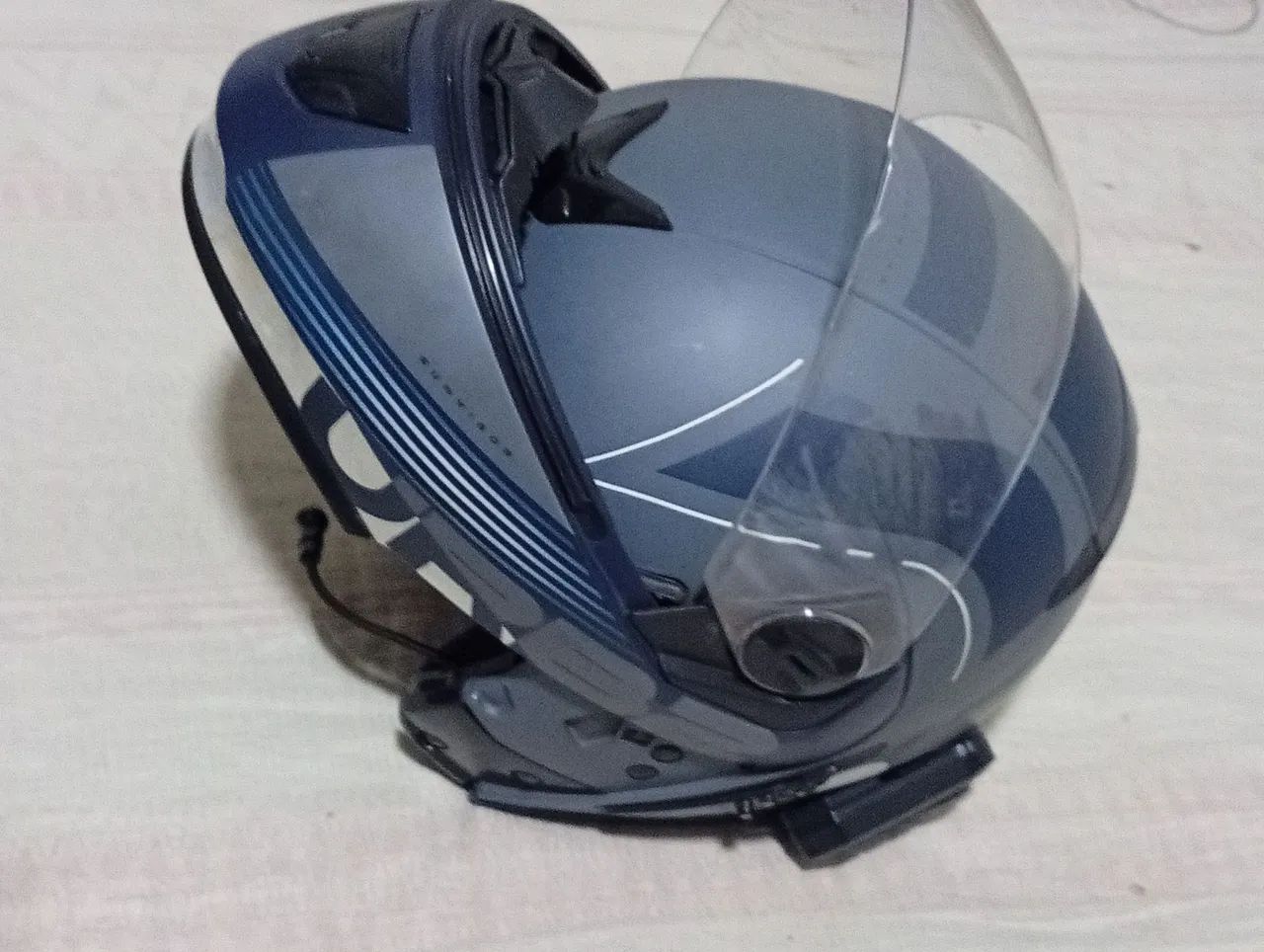 Capacete Escamoteável com fone - Foto 2