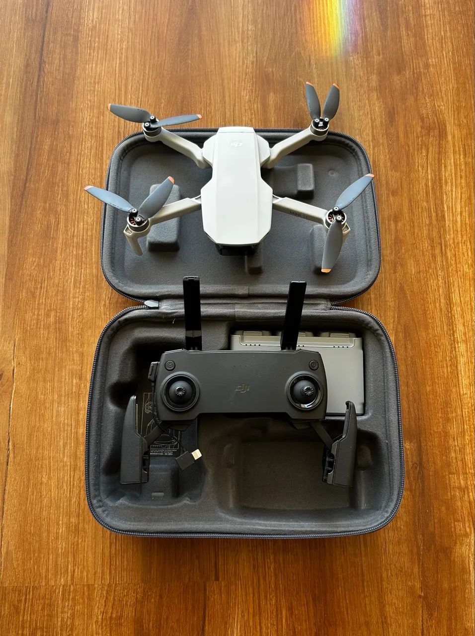 Drone DJI Mini SE - Fly More Combo + Kit Proteção - Foto 4