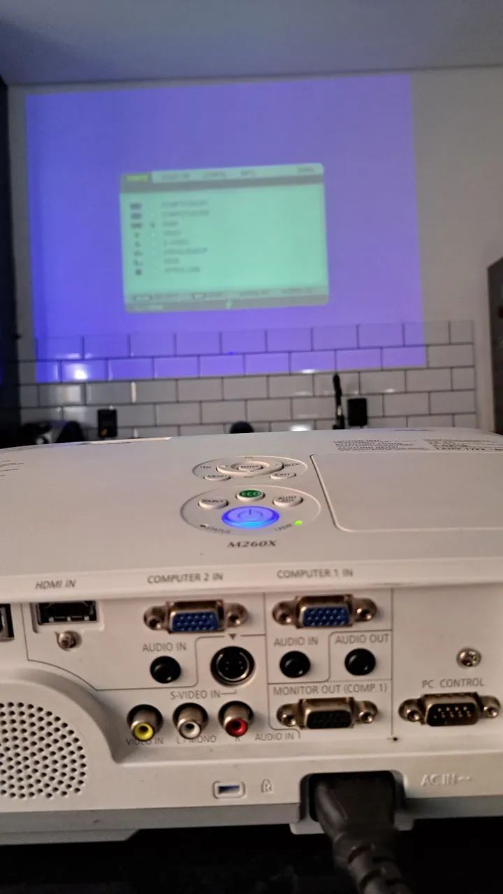 VENDO PROJETOR NEC M260X  - Foto 3