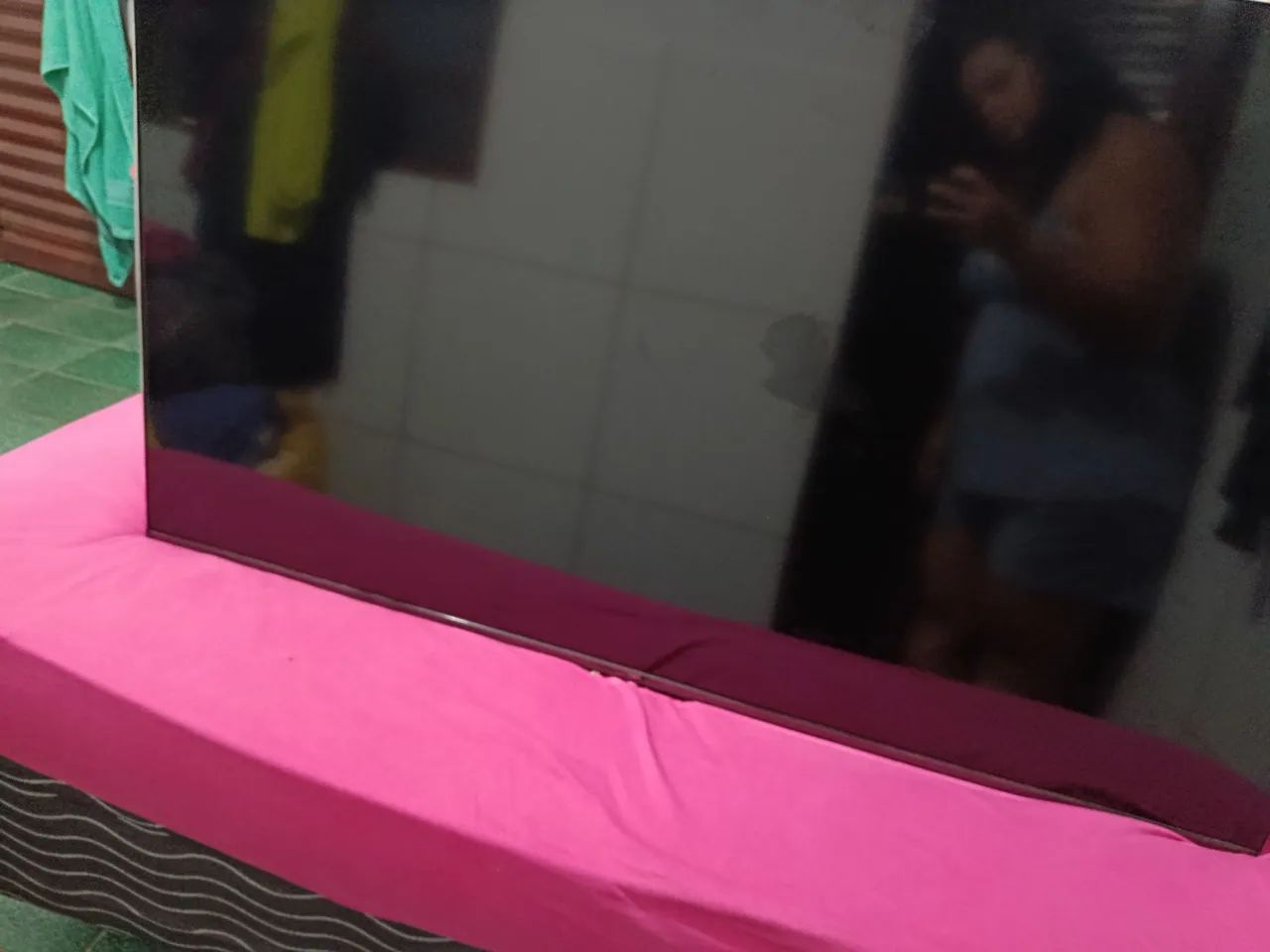 Vende se tv TCL semi nova  - Foto 2