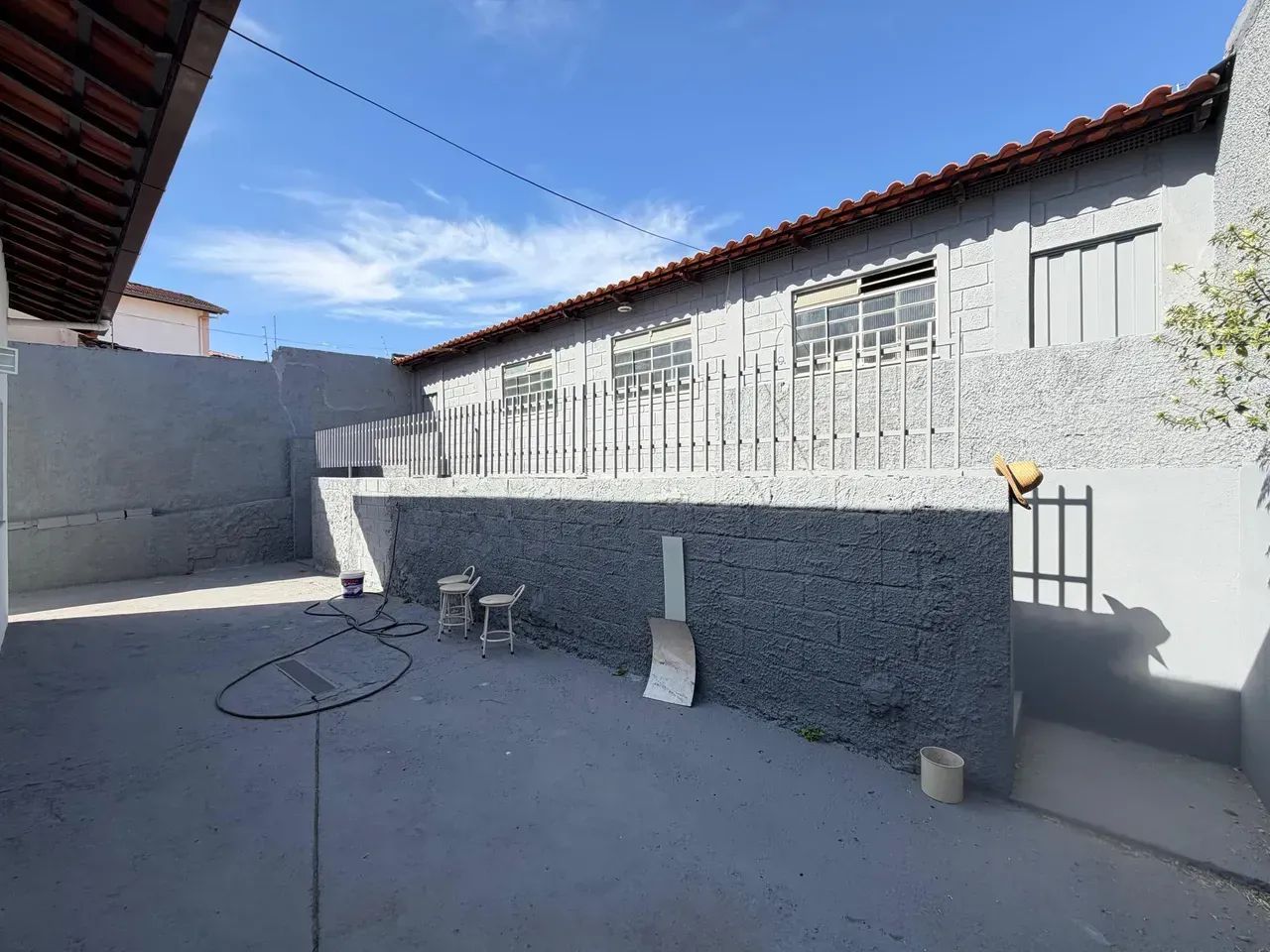 Casa com 4 quartos sendo 1 suíte 2 banheiros 4 vagas - Foto 5