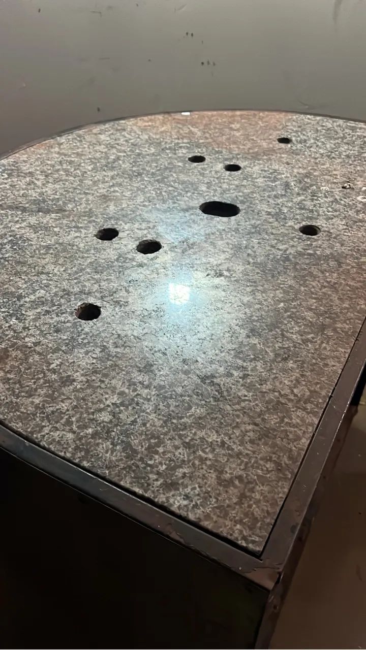Balcão inox com Tampo de Granito, reforçado com Rodízio resistente - Foto 3