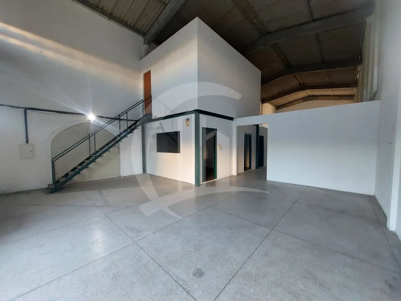Aluguel de Galpão Comercial com 450 m² no Siqueira Campos - Foto 2