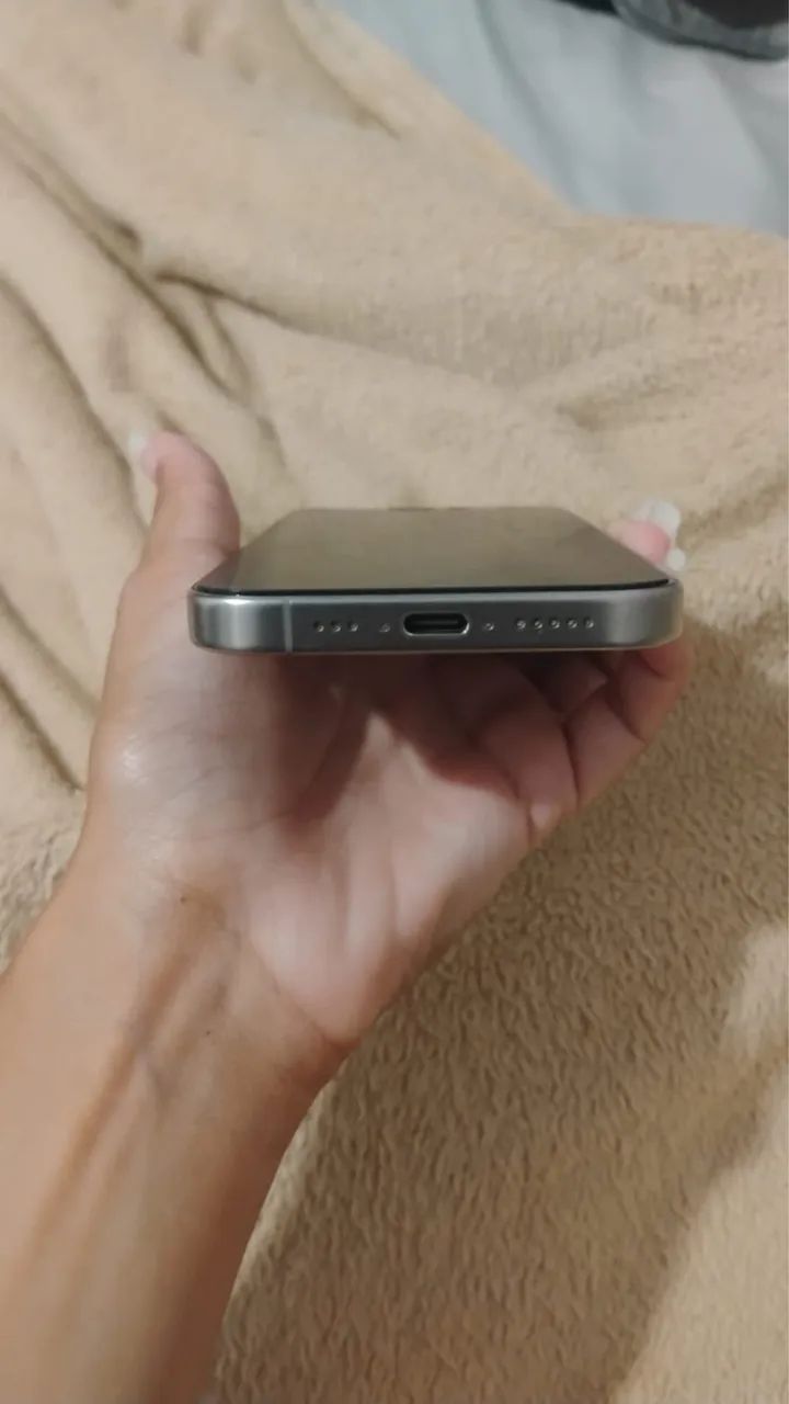 IPHONE 15 PRO - Foto 3