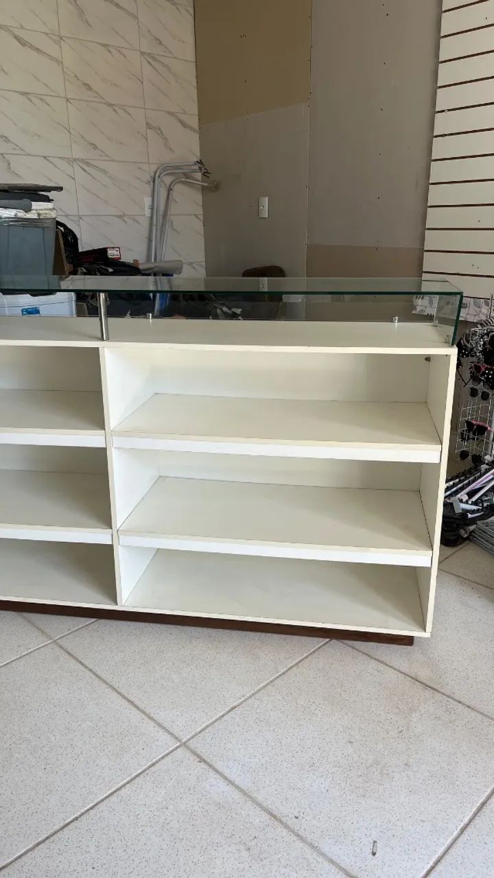 Balcão com vidro  - Foto 3