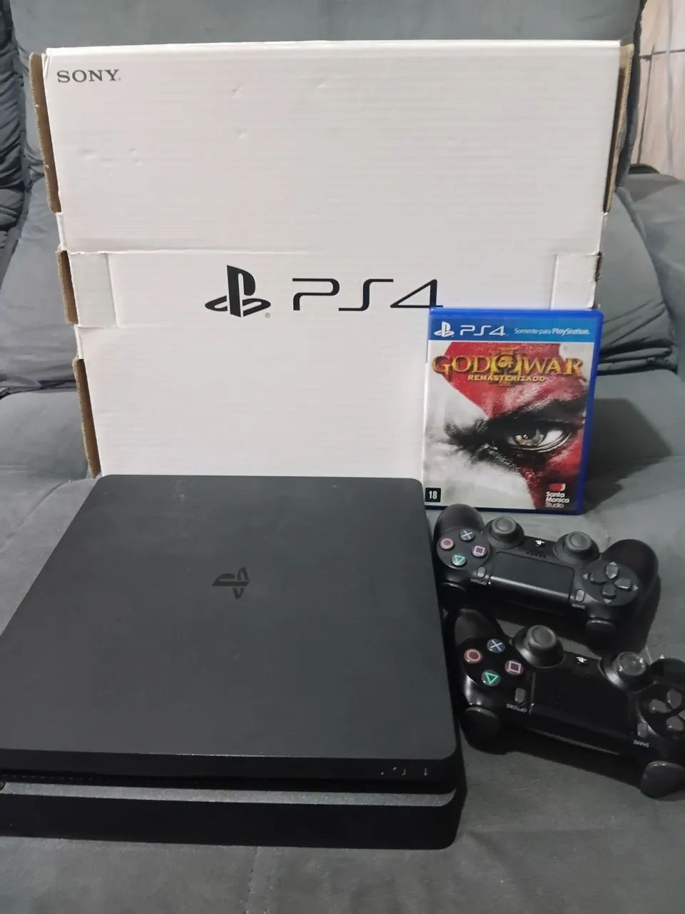 Ps4 slim 1TB