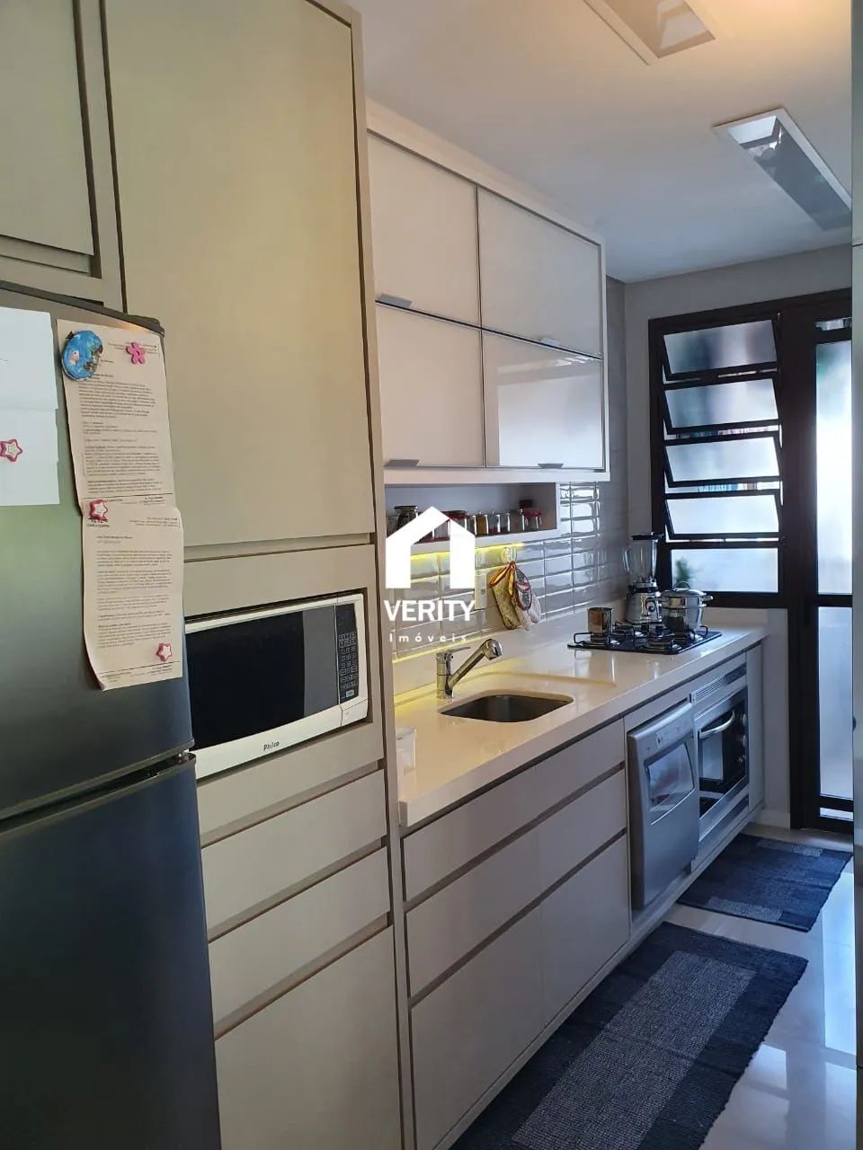 Apartamento de 2 dormitórios, 2 vagas, em condomínio clube Itacorubi - Foto 5