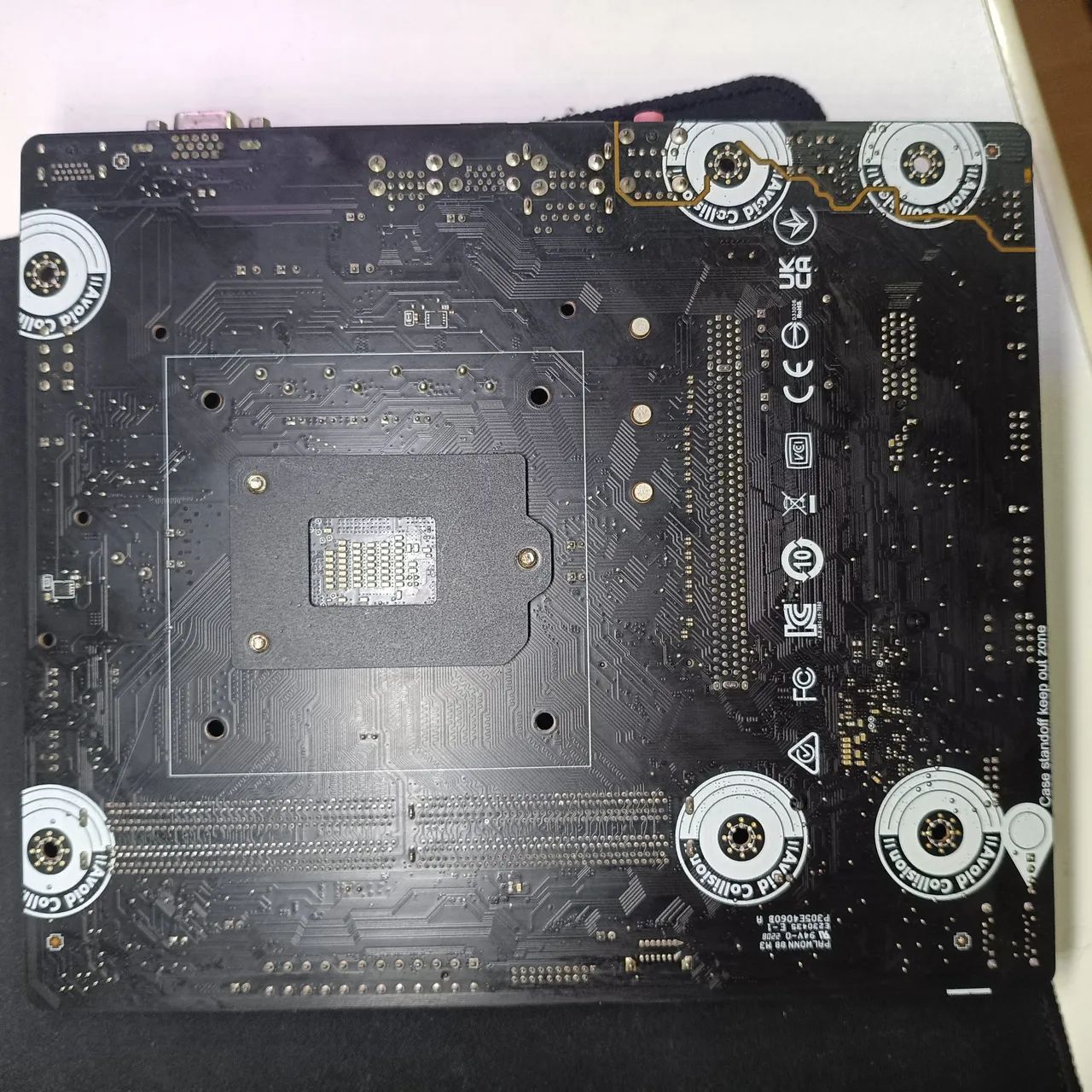 Placa mãe MSI PRO H410M-B no estado - Foto 2
