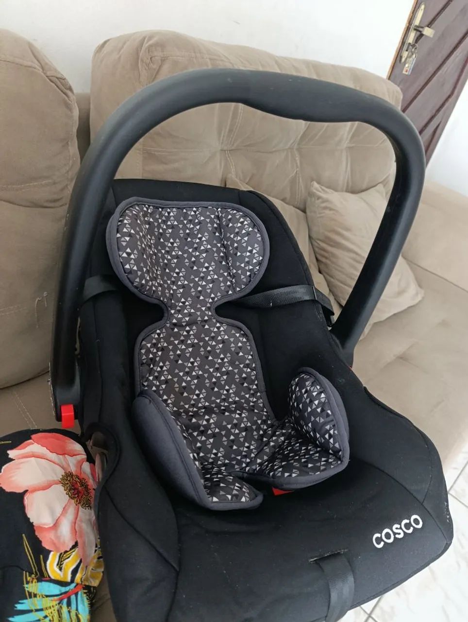 Bebê conforto Cosco 0+  até 13kg.