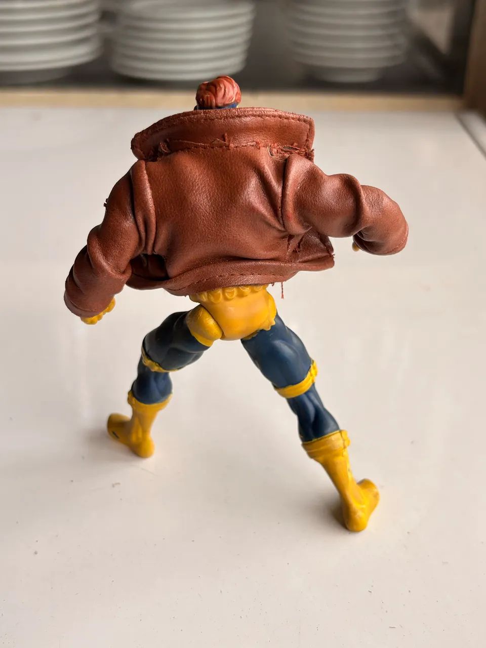 boneco ciclope x-men com jaqueta de couro 1997 - Foto 3