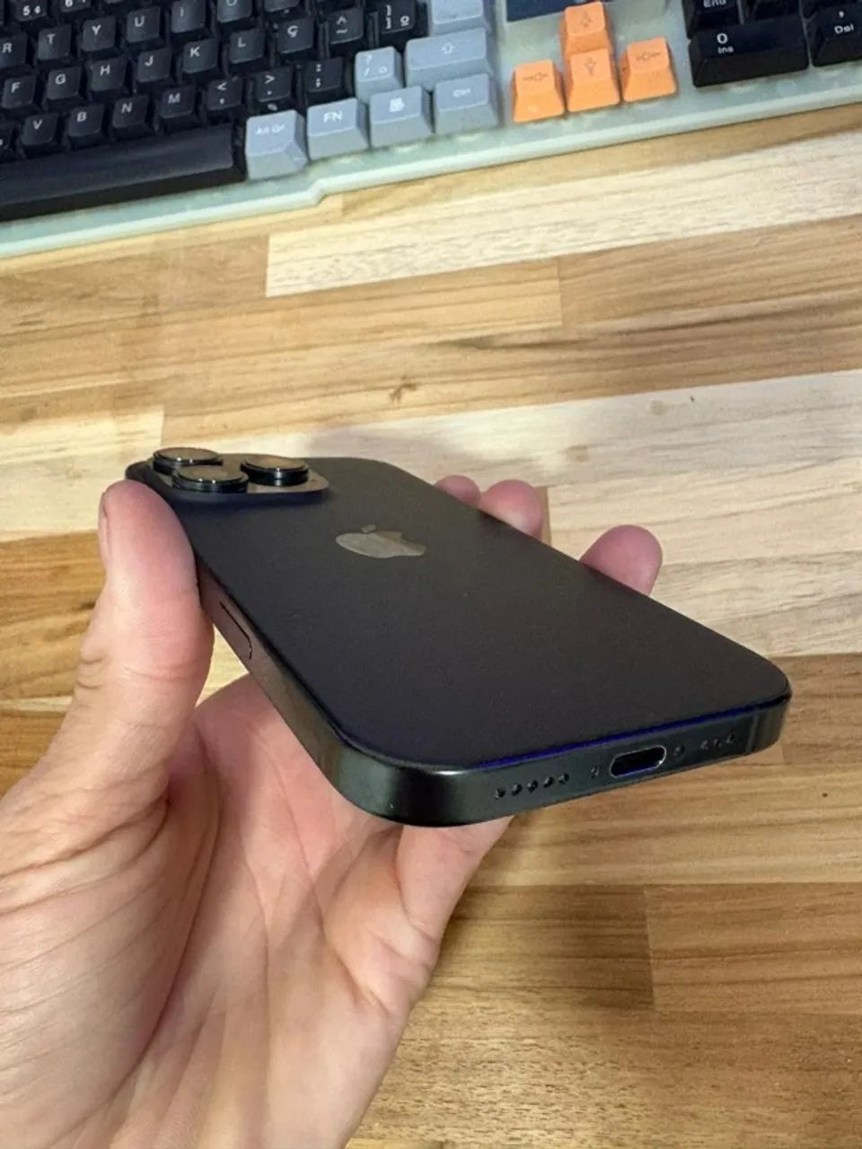 IPHONE 16 PRO 128GB - ZERADO BATERIA 100% - Foto 4