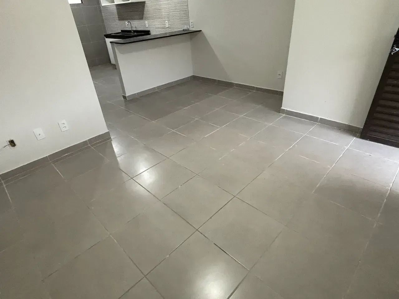 APARTAMENTO EM ALDEIA,  KM 4, SO 100M DA PISTA - Foto 4